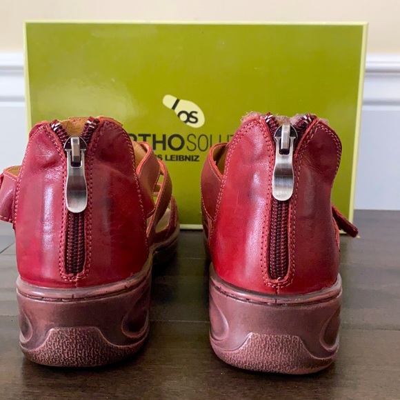 Ortho Solutions by Hans Leibniz Leather Sandals - Wine Red.  Size: 37 - Picture 3 of 6